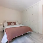 The Scandi-aries Luxury In Nueva Andalucia Διαμέρισμα
