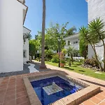 The Scandi-aries Luxury In Nueva Andalucia Μαρμπέλλα